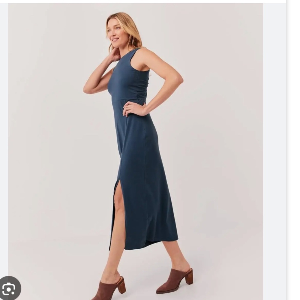 NWOT Soiree French Navy Pact Maxi dress with side slit